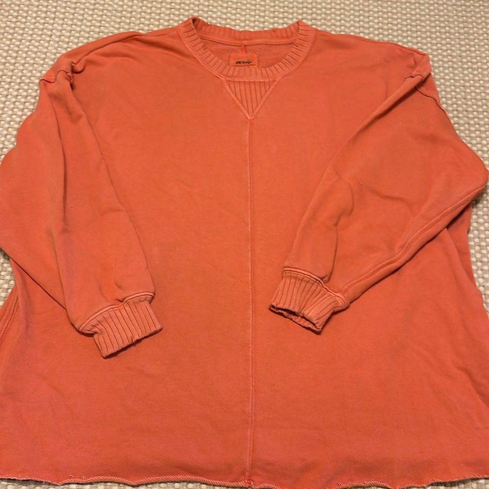 AE light weight sweater distressed around sleeves & collar like top size small